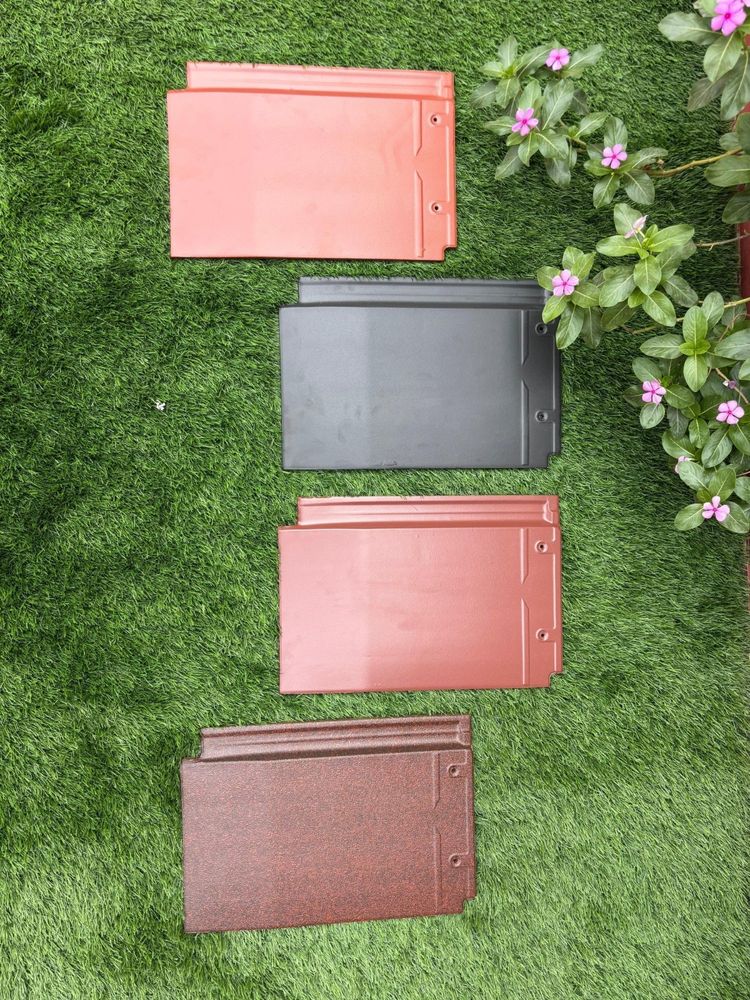 Flat tiles